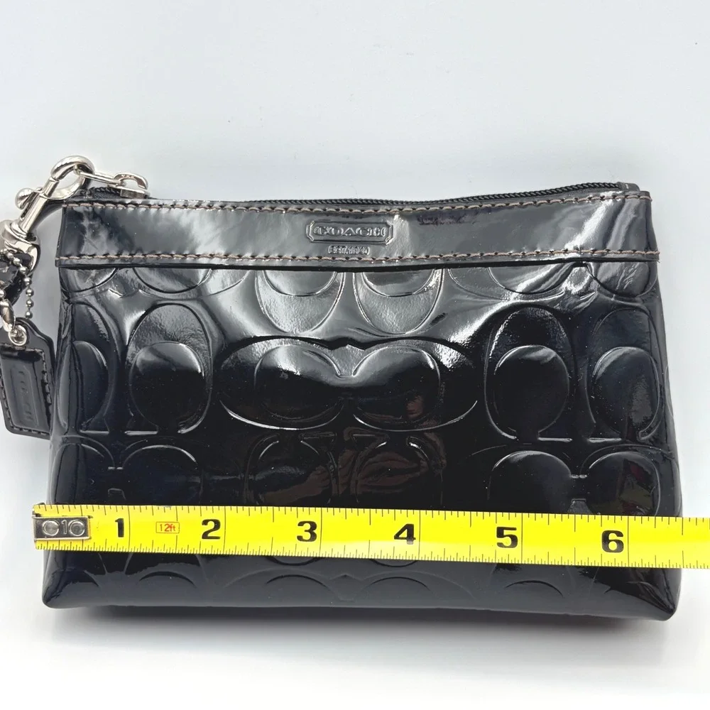 Coach Wristlet Black Patent Leather‎ Signature C Embossed Monogram